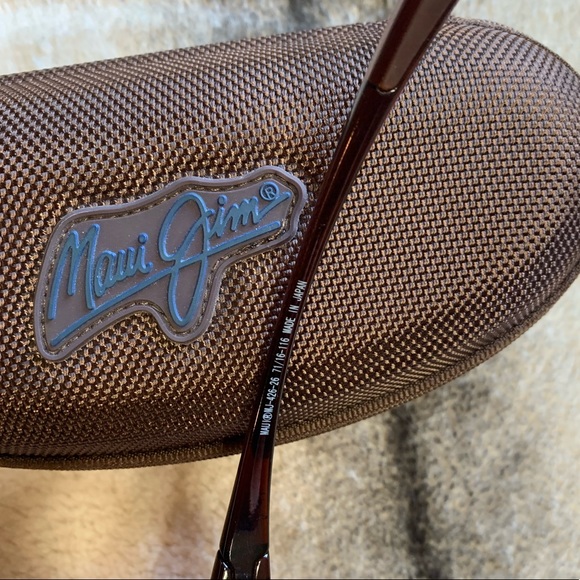 { Maui Jim } Hot Sands Polarized Sunglasses - Picture 5 of 7
